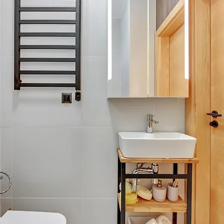 Dr - Side Apartment