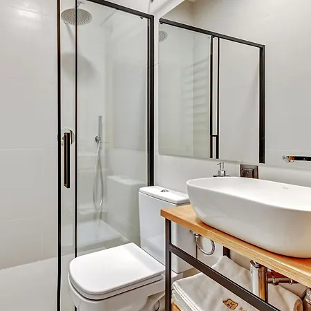 Dr - Side Apartment *