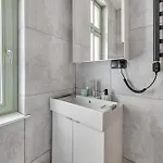 Apartman Dr - Side *